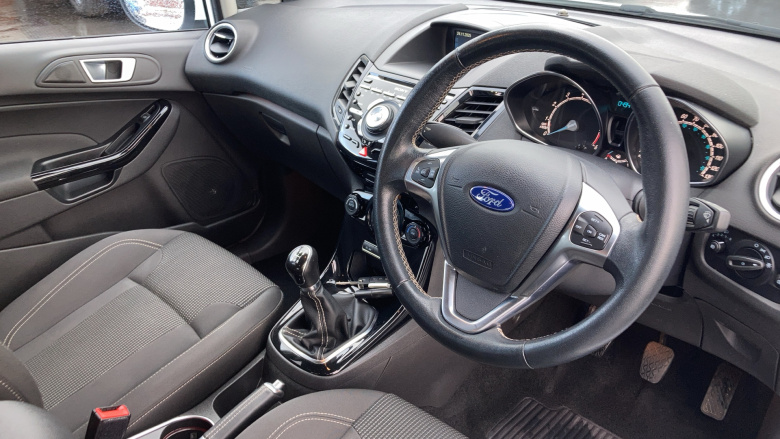 Ford Fiesta 1.0 EcoBoost Titanium 5dr Petrol Hatchback